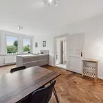 Stilvolles 3-Zimmer-Domizil Mit Hochwertiger Ebk Und Fischgraetparkett